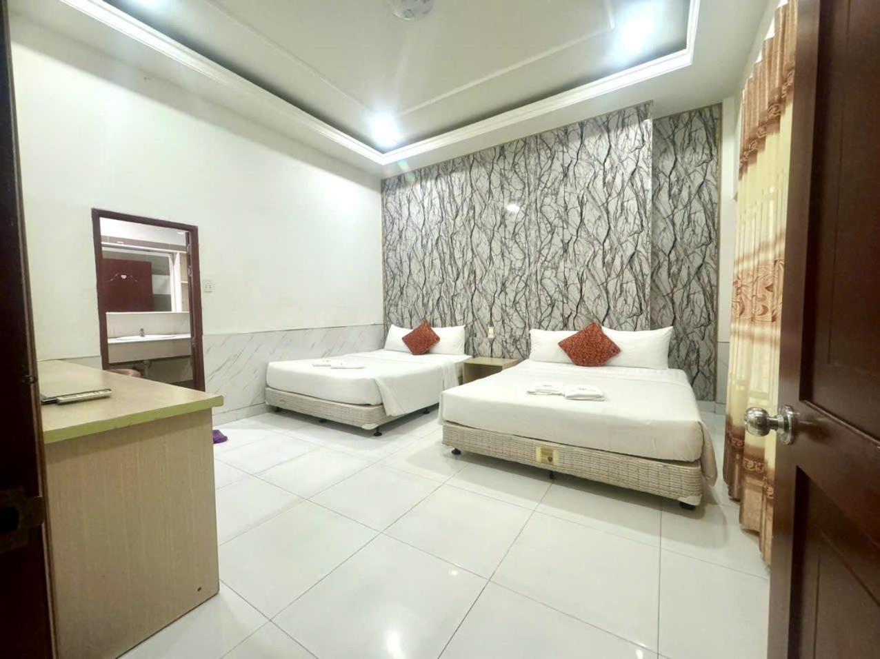 Mekong Hotel & Restaurant Ben Tre Екстериор снимка